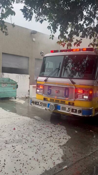 Image for the Tweet beginning: #PabloIncident Firefighters are on scene